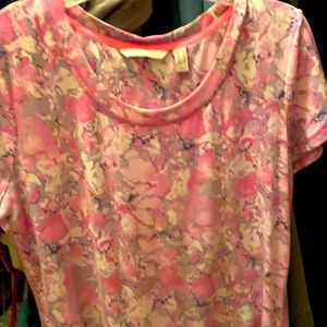 Love this top but covid19 added 20 pounds.